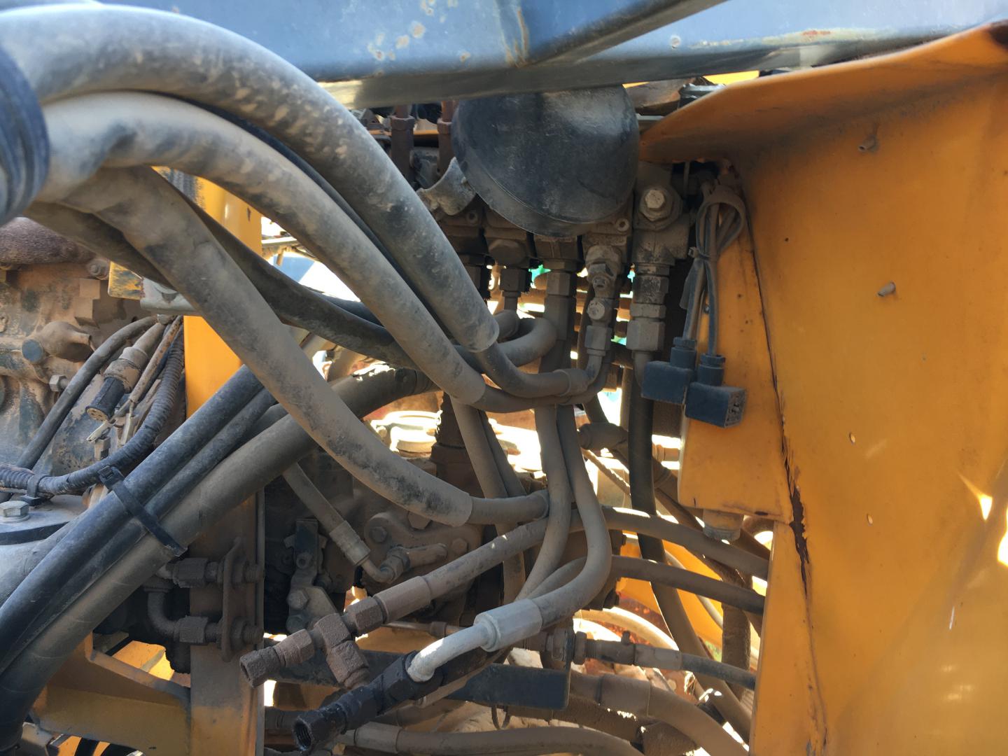 ./imagenes/INVOICE/2019/12638/MONTACARGAS MOFFETT M5000 (23).JPG